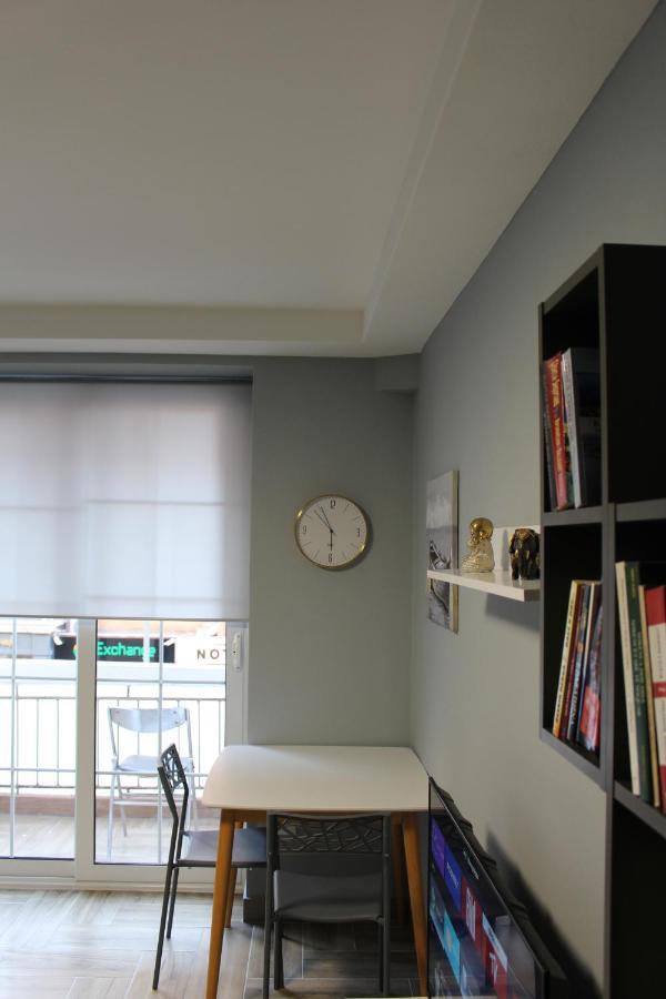 Appartement 2V1 - Blloku Bkt à Tirana Extérieur photo